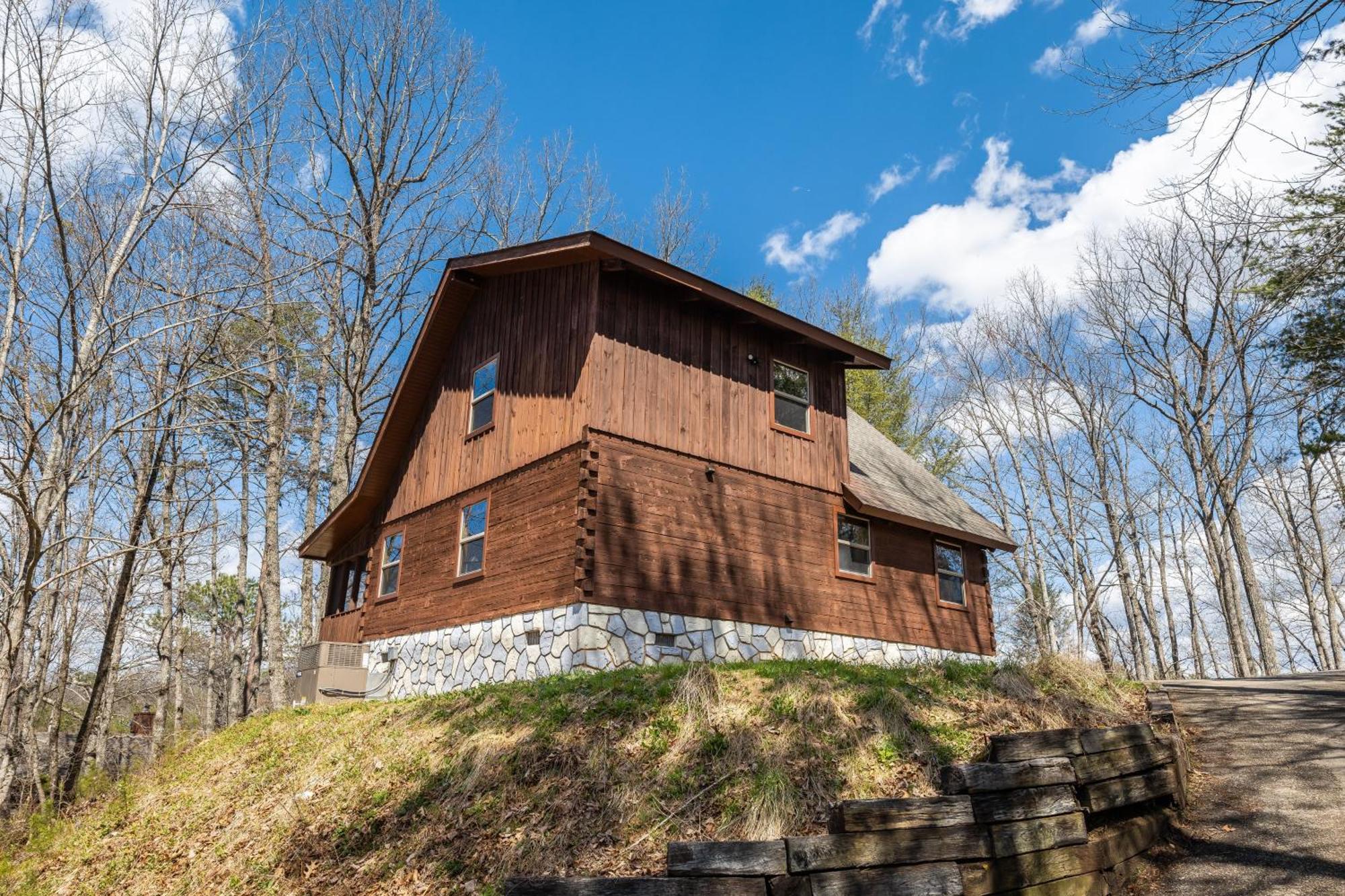 Dudley III By Avantstay Cosy Mountain Home W Hot Tub Great Views Піджен-Фордж Екстер'єр фото